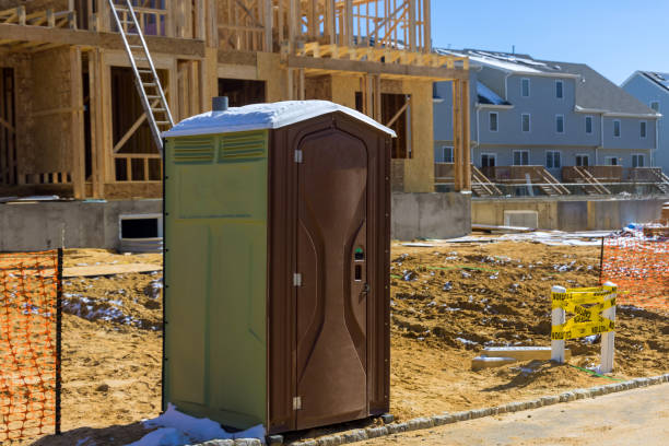 Porta potty delivery and setup in Elfers, FL